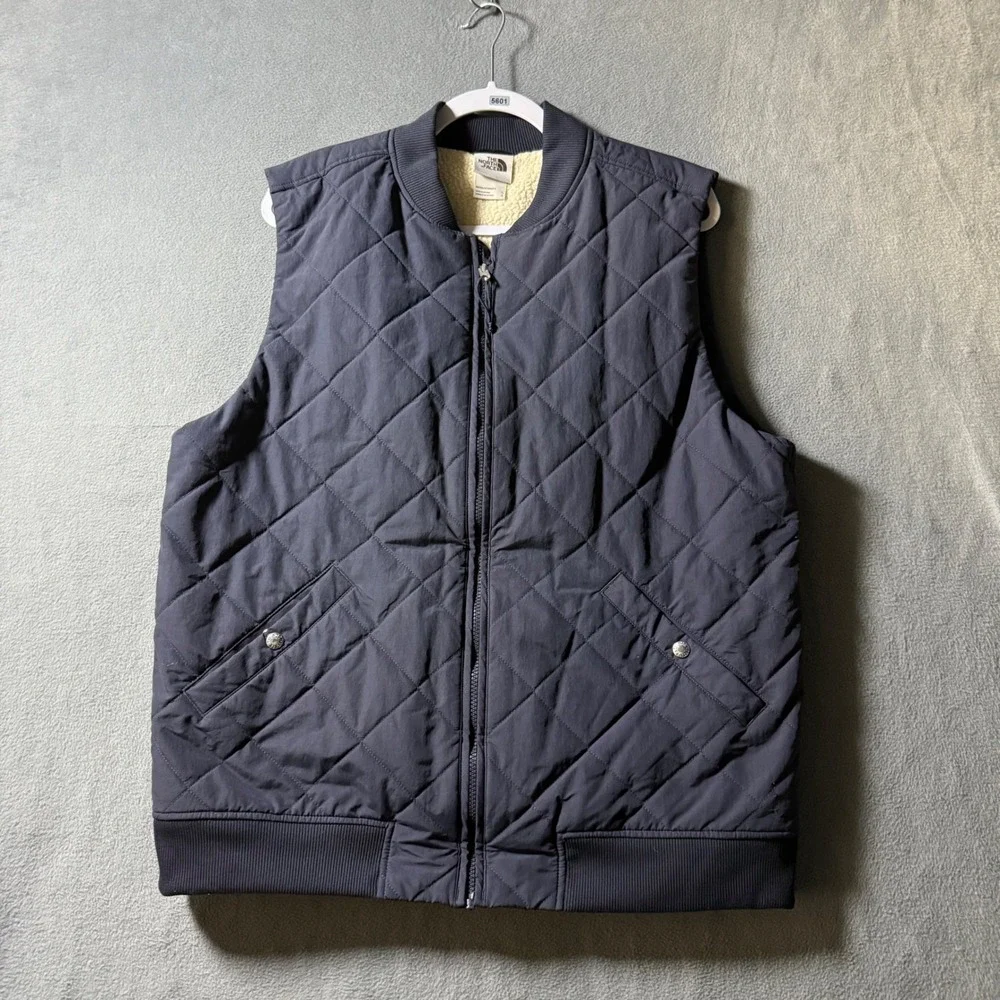 The North Face Cuchillo Vest Mens L Navy Quilted Sherpa Lined Insulated
